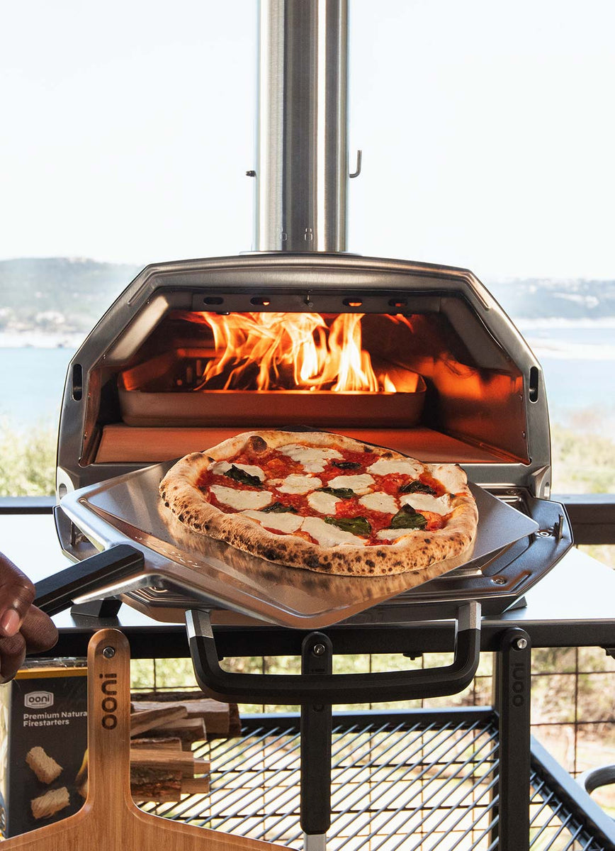 Ooni Karu 12 Multi-Fuel Outdoor Pizza Oven – Portable Wood Fired and Gas  Pizza Oven – Outdoor Cooking Pizza Maker - Pizza Oven For Authentic Stone