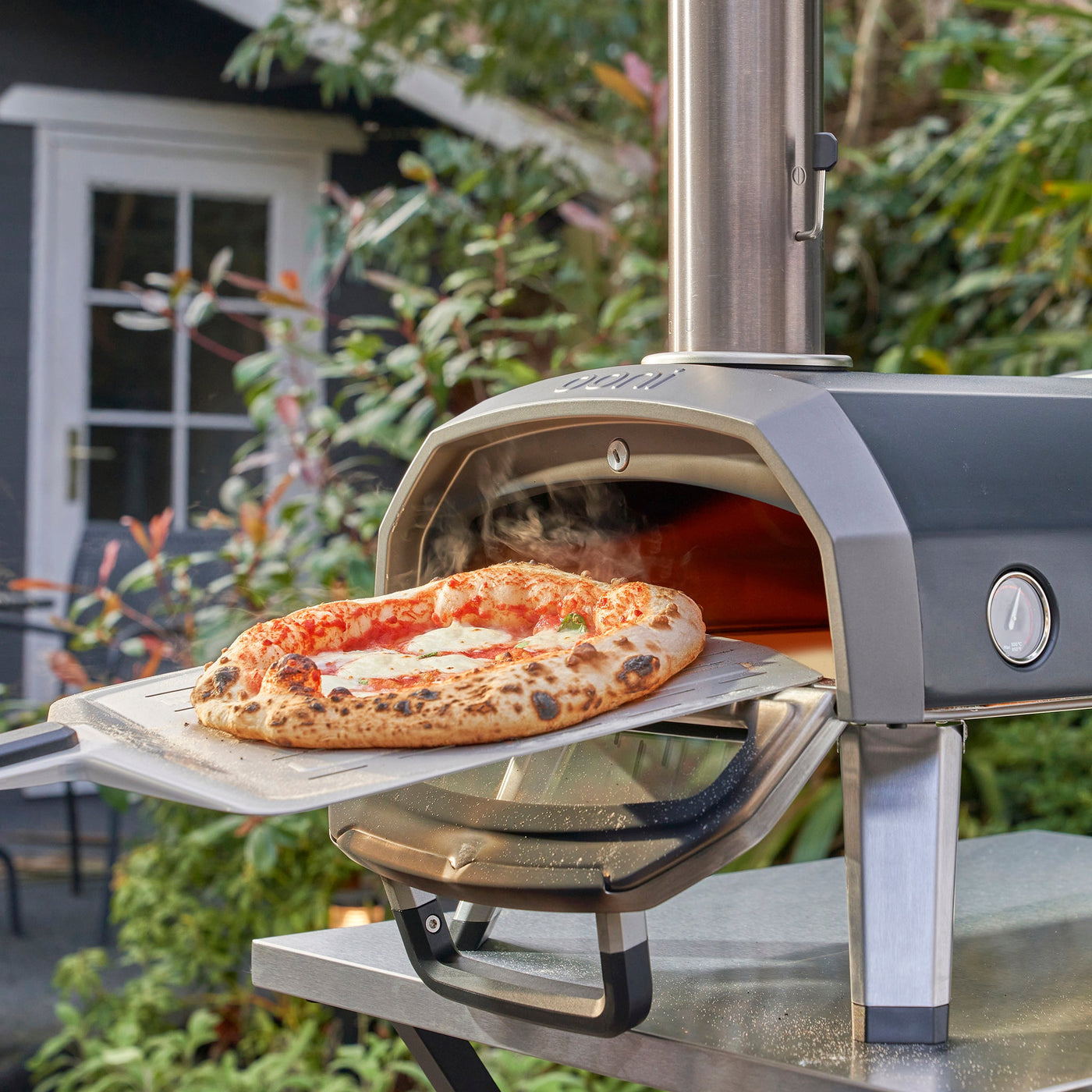 Ooni Karu 12G Multi-Fuel Pizza Oven